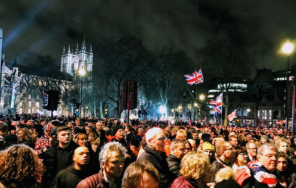 brexit_crowds_in_parliament_square