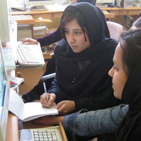 female_students_of_afghanistan_in_200
